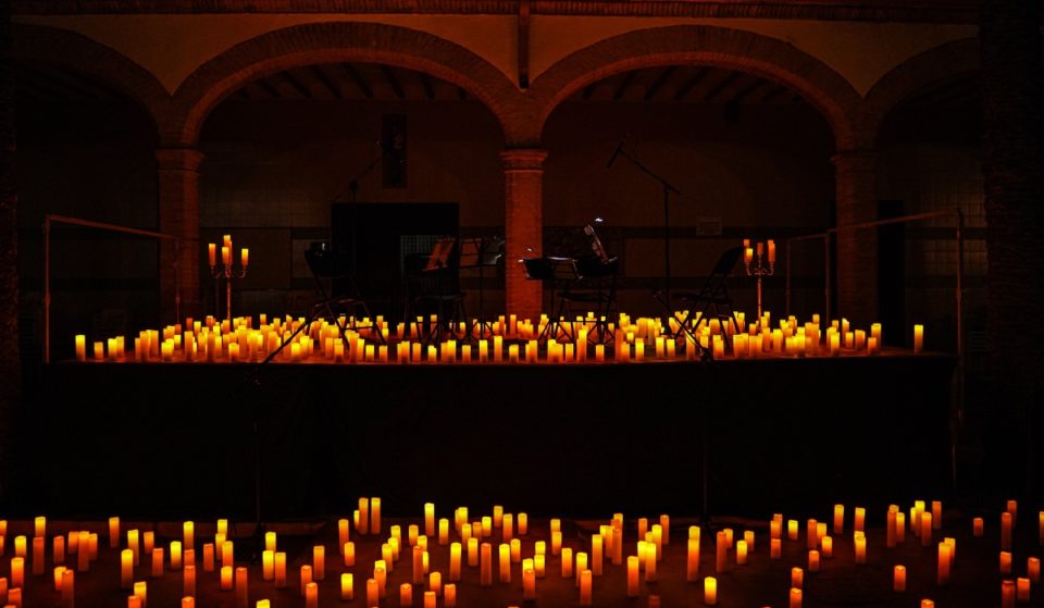 Candlelight Open Air llena de velas el Teatro La Plazeta con sus conciertos al aire libre