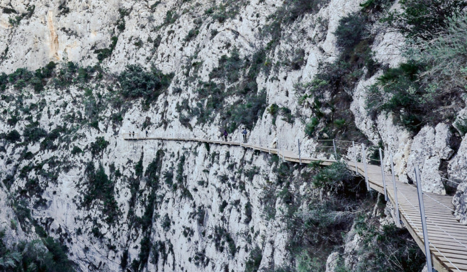 Las pasarelas del pantano de Relleu, el “Caminito del Rey valenciano”