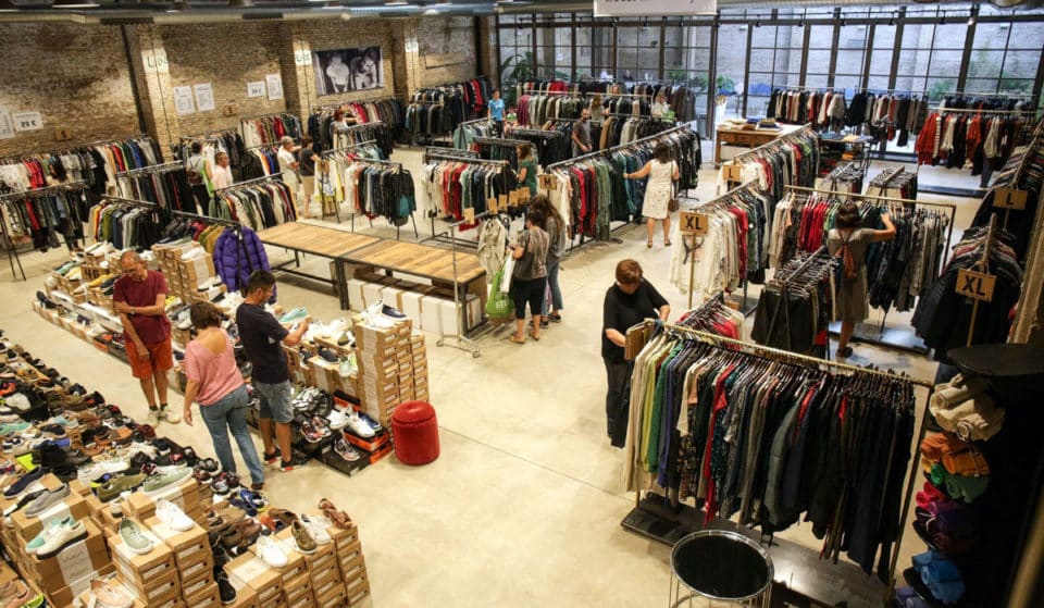El mercado secreto de Valencia con ropa de marca al 70% de descuento