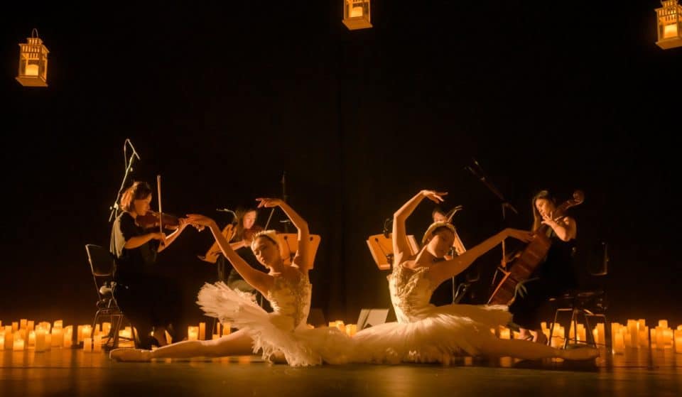 Música y danza se darán la mano en el concierto al aire libre Candlelight Ballet: ‘El Lago de los Cisnes’