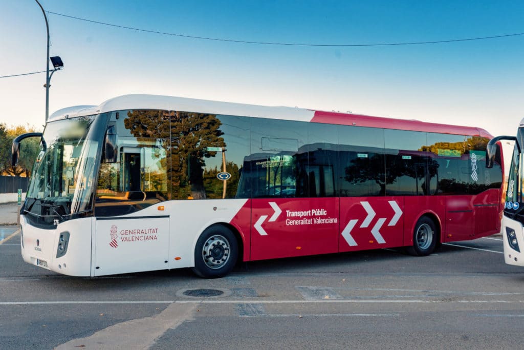 Cómo conseguir el abono gratuito para viajar en autobús por la Comunidad Valenciana